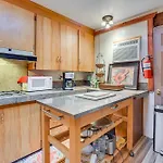 Holiday home 17 Mi To Santa Fe! North Side 'tiffany House' Santa Fe