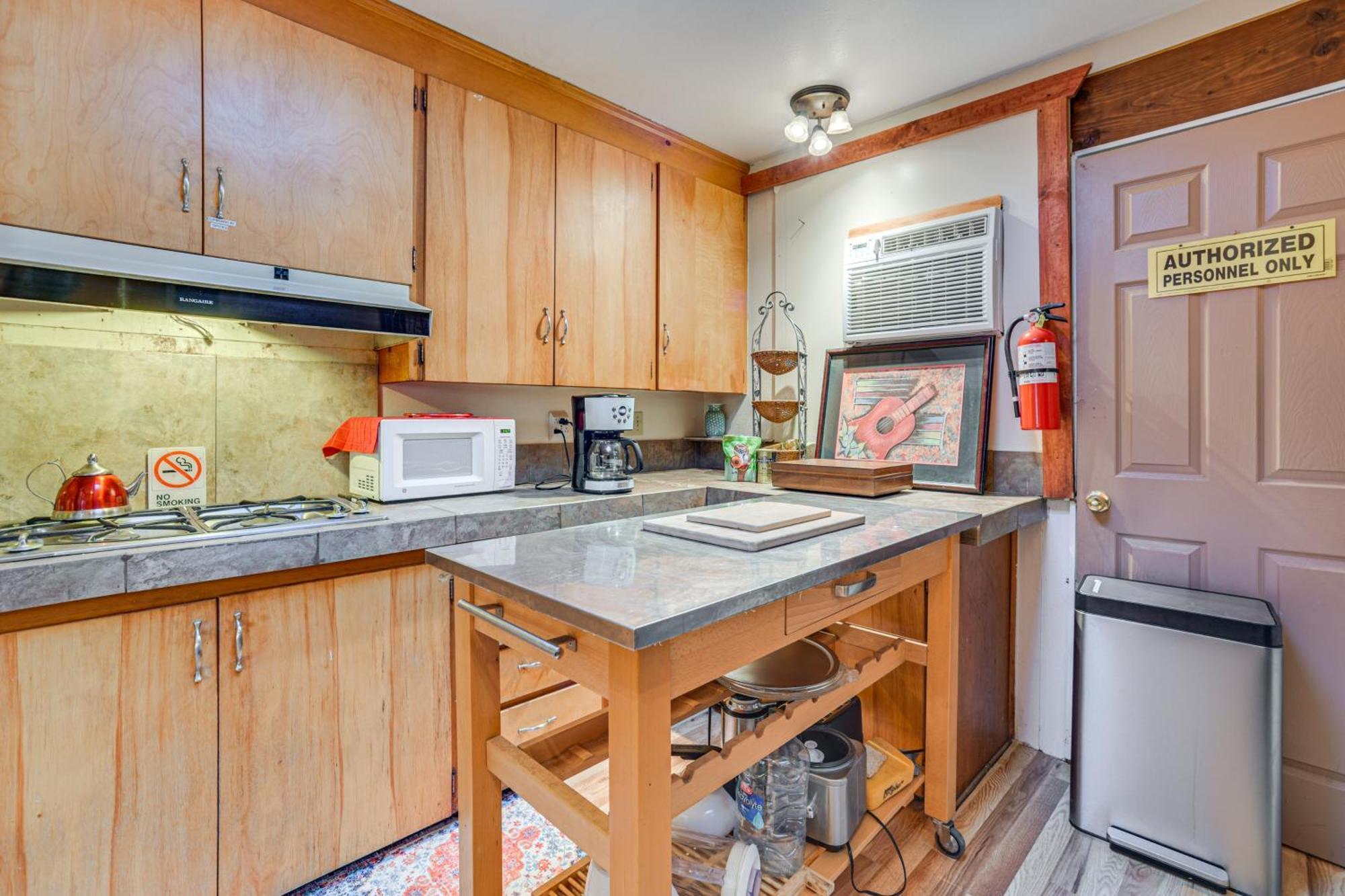 Holiday home 17 Mi To Santa Fe! North Side Tiffany House Santa Fe