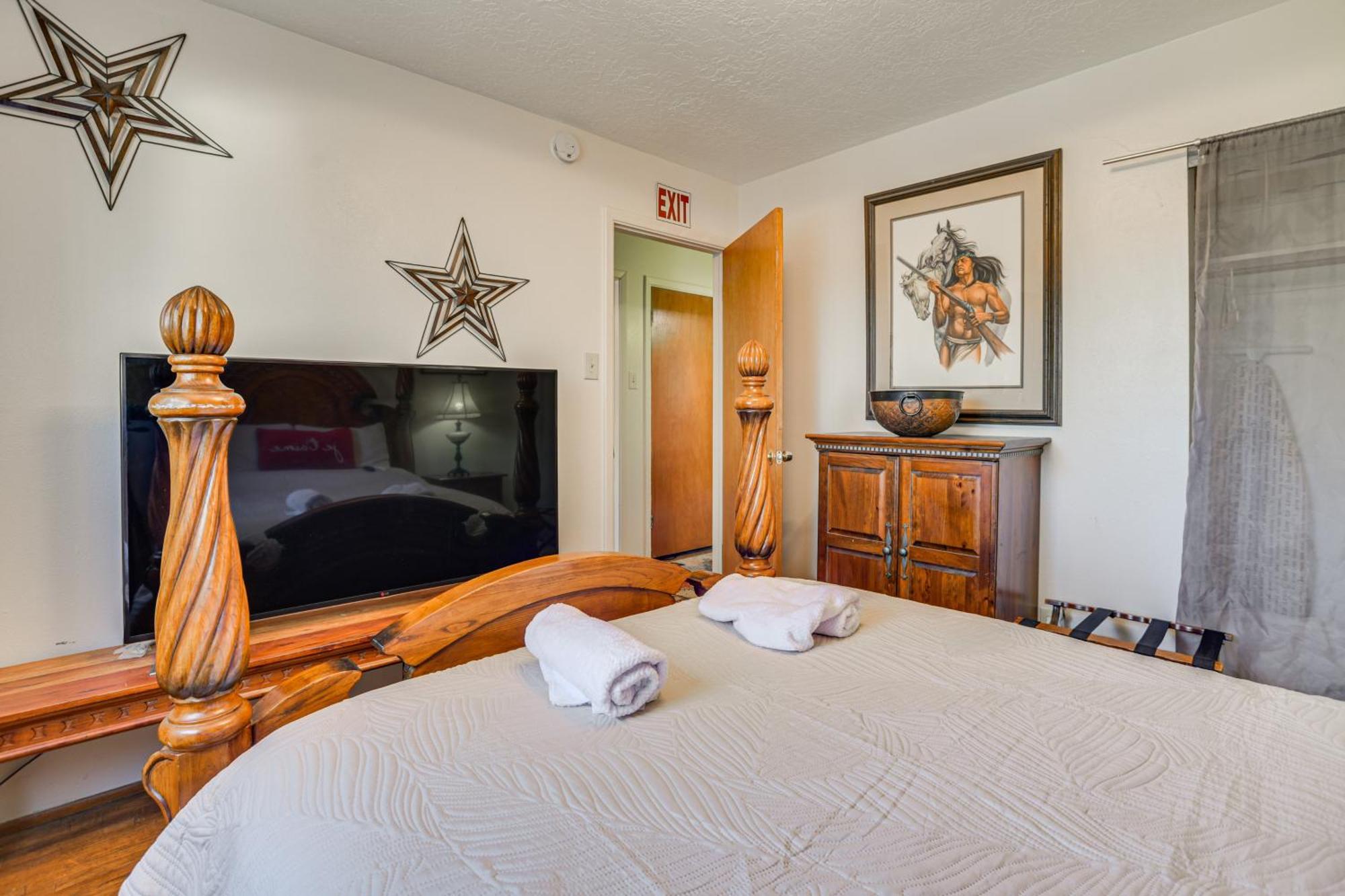 17 Mi To Santa Fe! North Side Tiffany House Holiday home