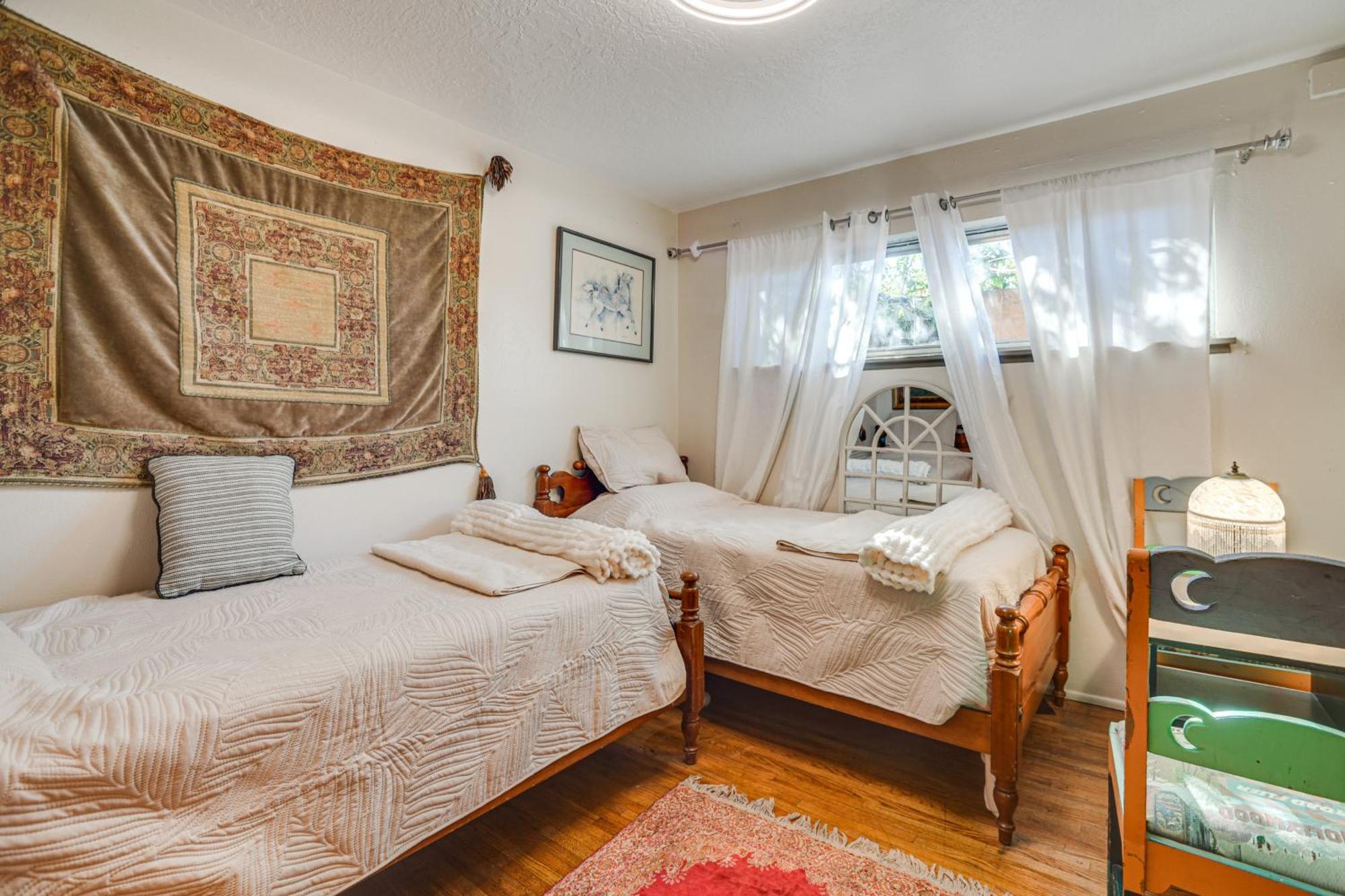 17 Mi To Santa Fe! North Side Tiffany House Holiday home